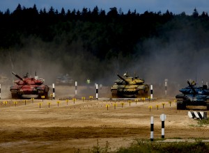 Комментарии иностранцев о танковом биатлоне в России